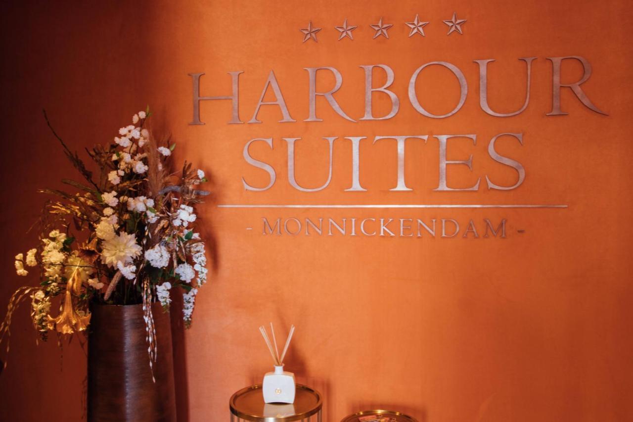 Harbour Suites Boutique Hotel Моникендам Екстериор снимка