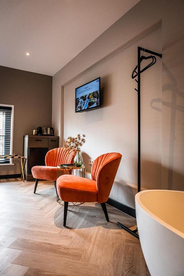 Harbour Suites Boutique Hotel Моникендам Екстериор снимка