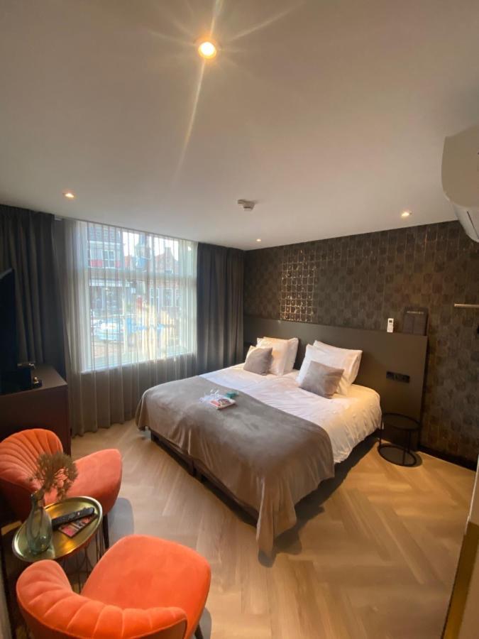 Harbour Suites Boutique Hotel Моникендам Екстериор снимка