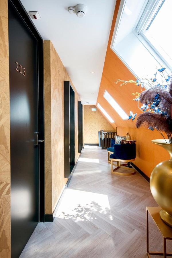 Harbour Suites Boutique Hotel Моникендам Екстериор снимка