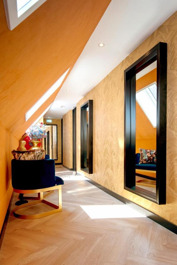 Harbour Suites Boutique Hotel Моникендам Екстериор снимка
